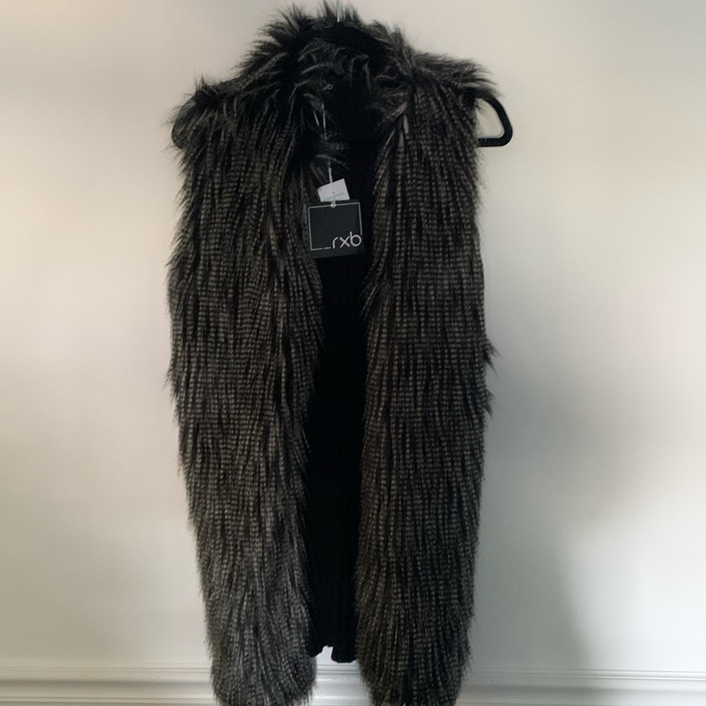 RBX sweater vest. Size L. Black with black and gray trim